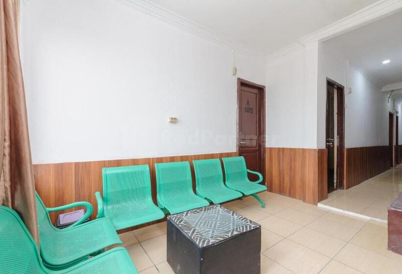 فندق My Home2 Mall Ciputra Cibubur Redpartner