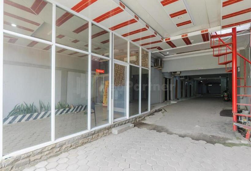 فندق My Home2 Mall Ciputra Cibubur Redpartner