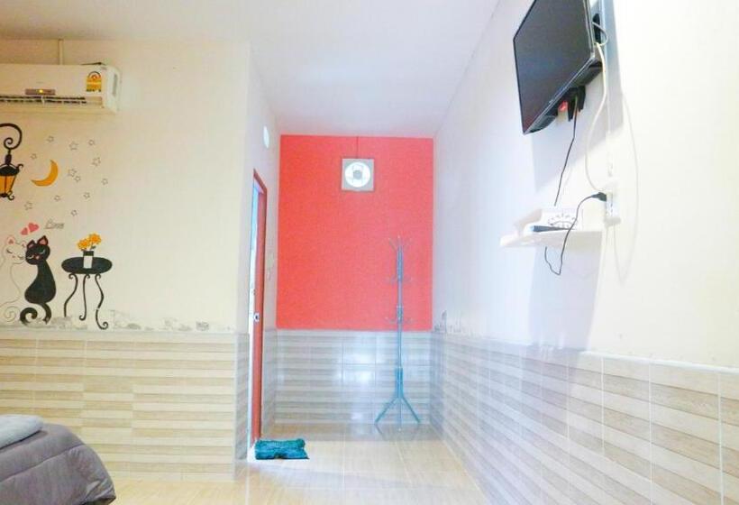 فندق The Moon Resort Phetchaburi