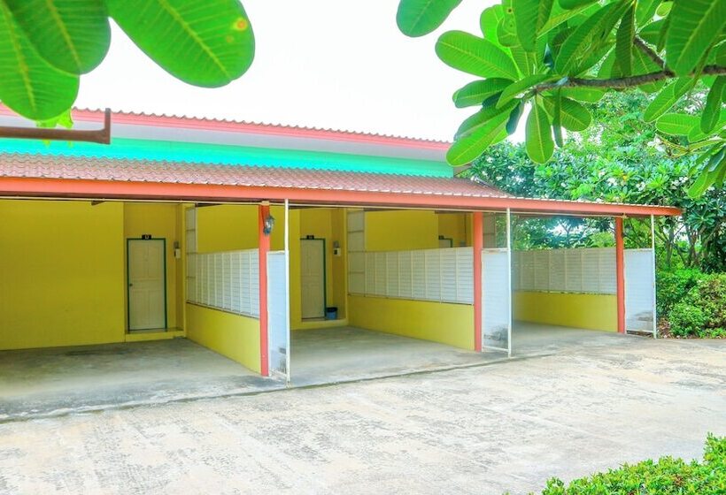 فندق The Moon Resort Phetchaburi