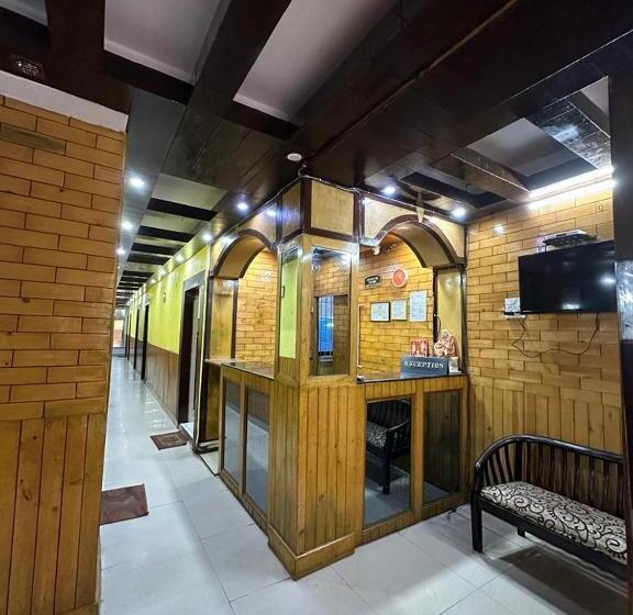 Отель Pioneer In Fingask