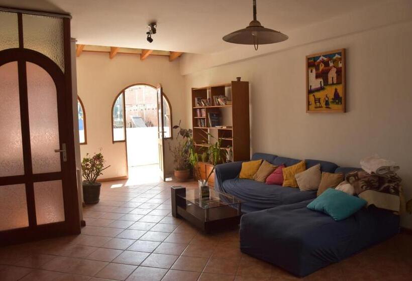 فندق Rajutuna Inn