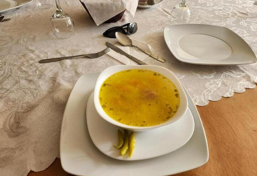 Отель Roua Muntilor