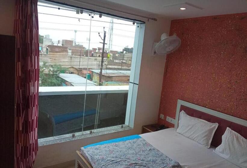 Отель Shri Shyama Shyam Dham