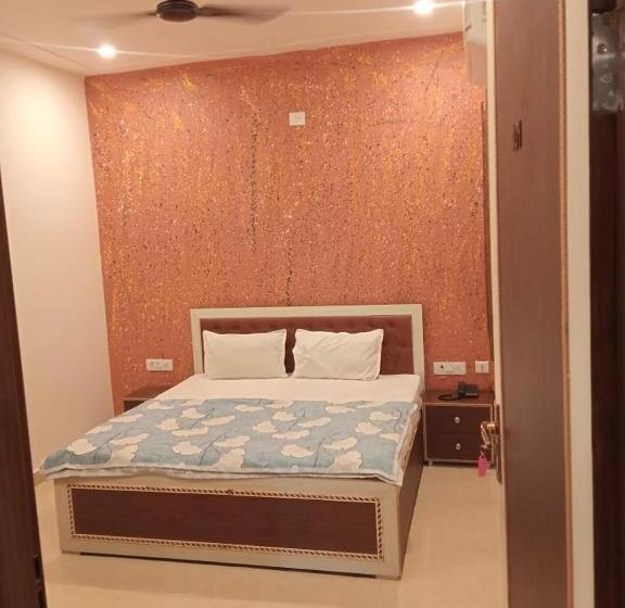 Отель Shri Shyama Shyam Dham