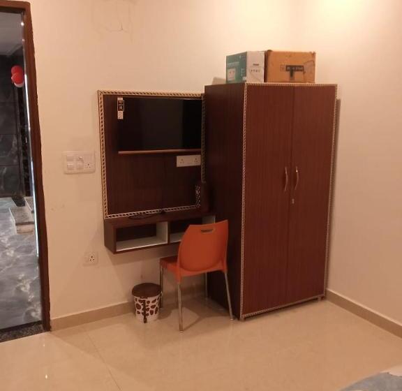 Отель Shri Shyama Shyam Dham