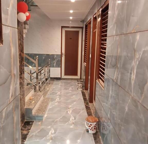 Отель Shri Shyama Shyam Dham