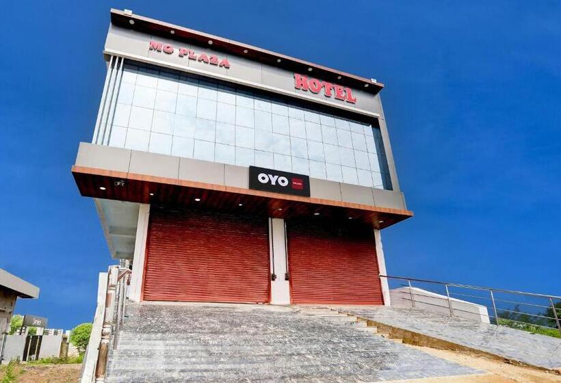 בית מלון כפרי Spot On Mg Plaza