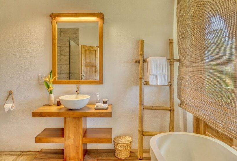 فندق Tekanda Lodge