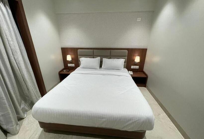 בית מלון כפרי The West Coast