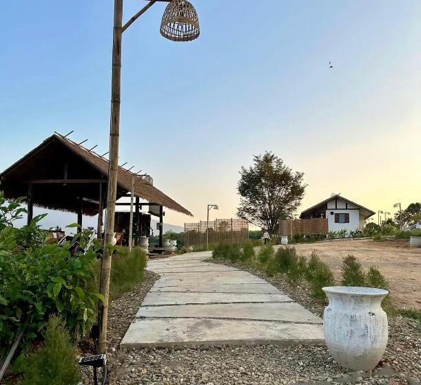 Hotel Utopua Resort Nan ยูโทปัวว์ รีสอร์ท น่าน