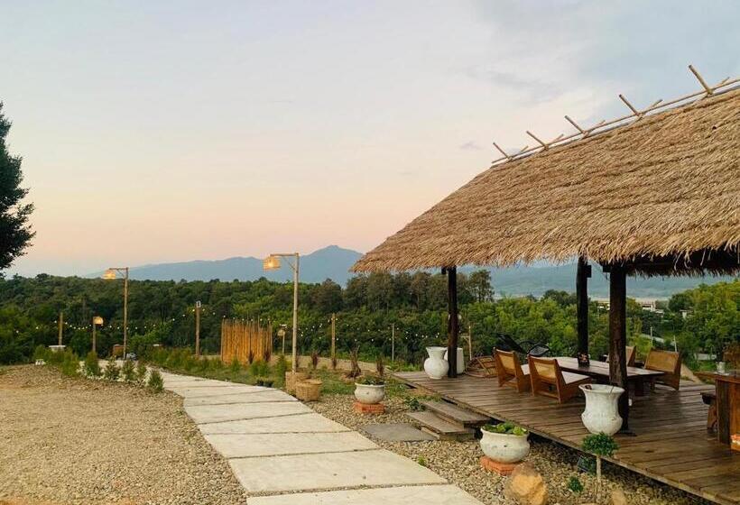 Hotel Utopua Resort Nan ยูโทปัวว์ รีสอร์ท น่าน