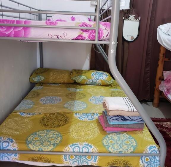 بنسيون Mari Gold Travelers Inn