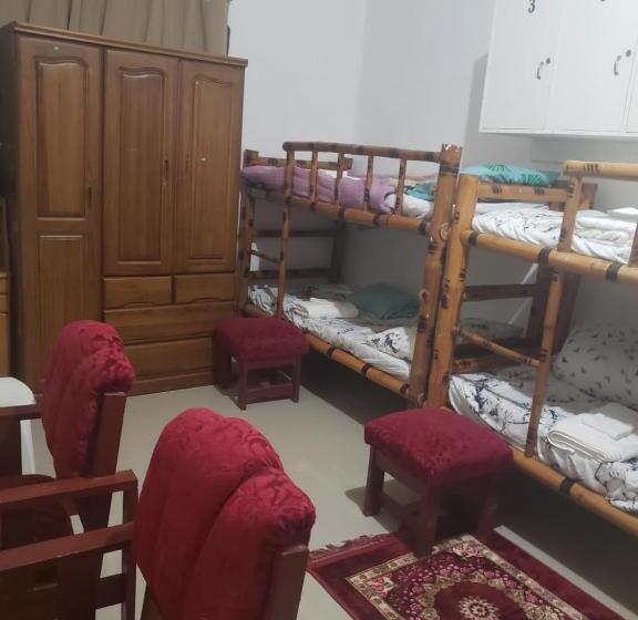 بنسيون Mari Gold Travelers Inn