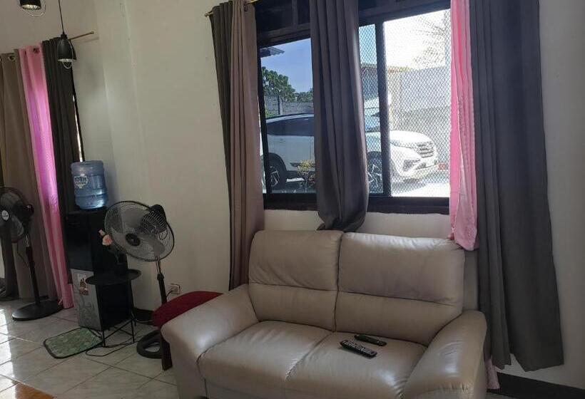 بنسيون Mari Gold Travelers Inn