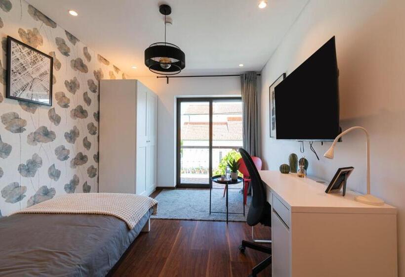 بنسيون 7min From University And Sé Velha   Ac   Work Desk   Wifi 300mbs