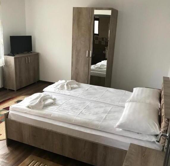 פנסיון Casa De Vacanta