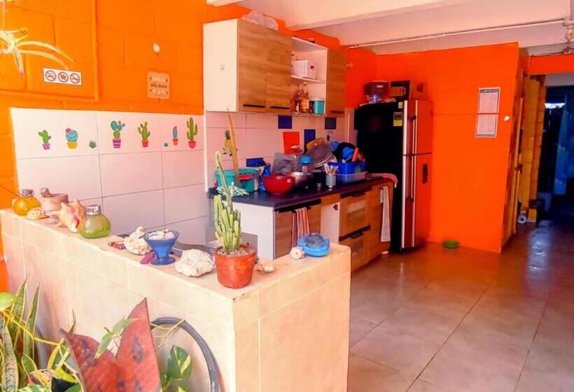 פנסיון Casa Isayoba