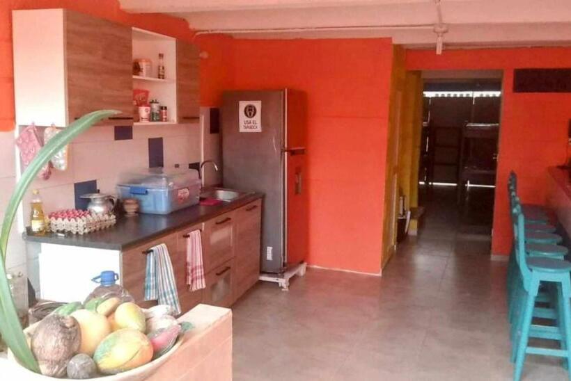 פנסיון Casa Isayoba