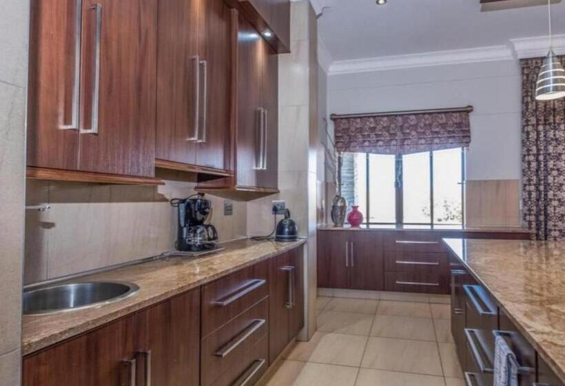 بنسيون Fairview Manor