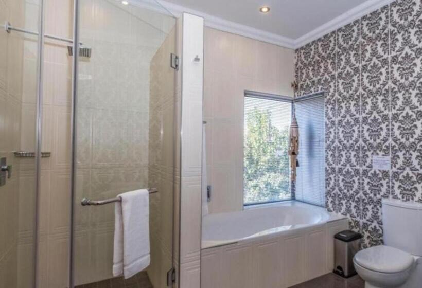 פנסיון Fairview Manor
