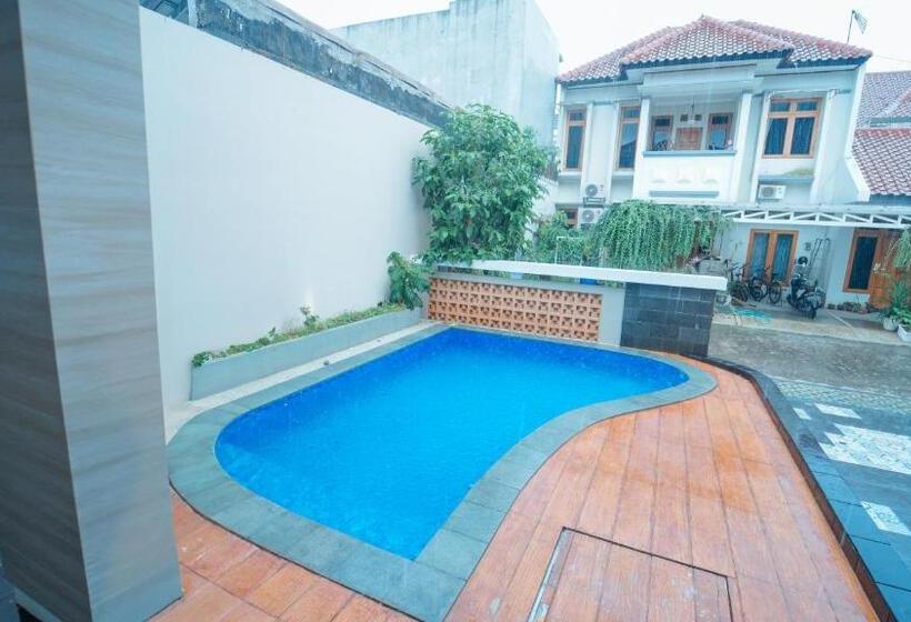 膳宿费 Guest House Jogja Lempongsari