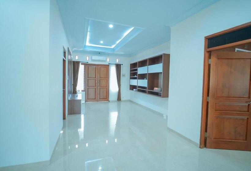 膳宿费 Guest House Jogja Lempongsari