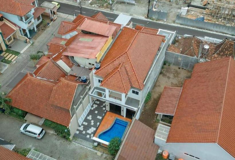 膳宿费 Guest House Jogja Lempongsari