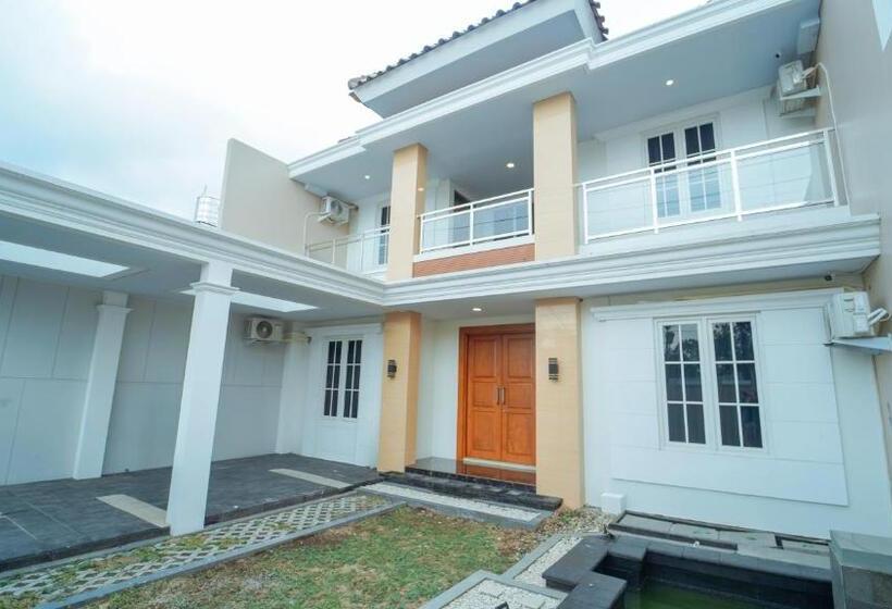 膳宿费 Guest House Jogja Lempongsari