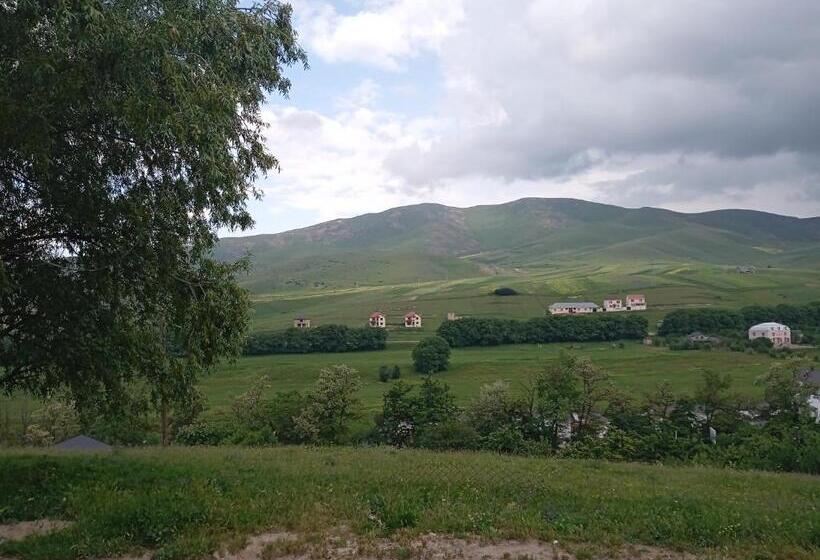 پانسیون Guest House Rovshen