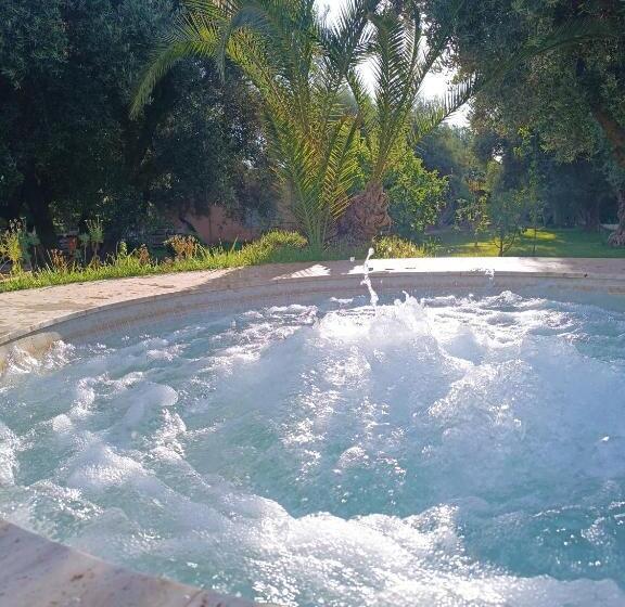 پانسیون Jardin Sakina