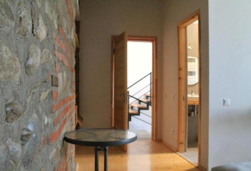 پانسیون Lokokina Guesthouse