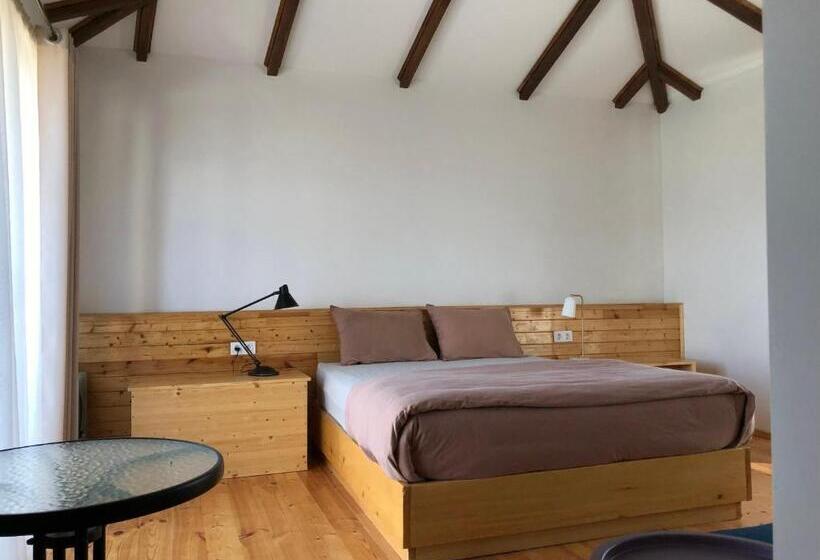 پانسیون Lokokina Guesthouse