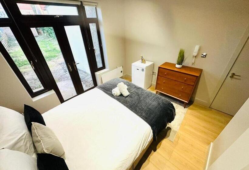膳宿费 Lovely En Suite, Top Location In London