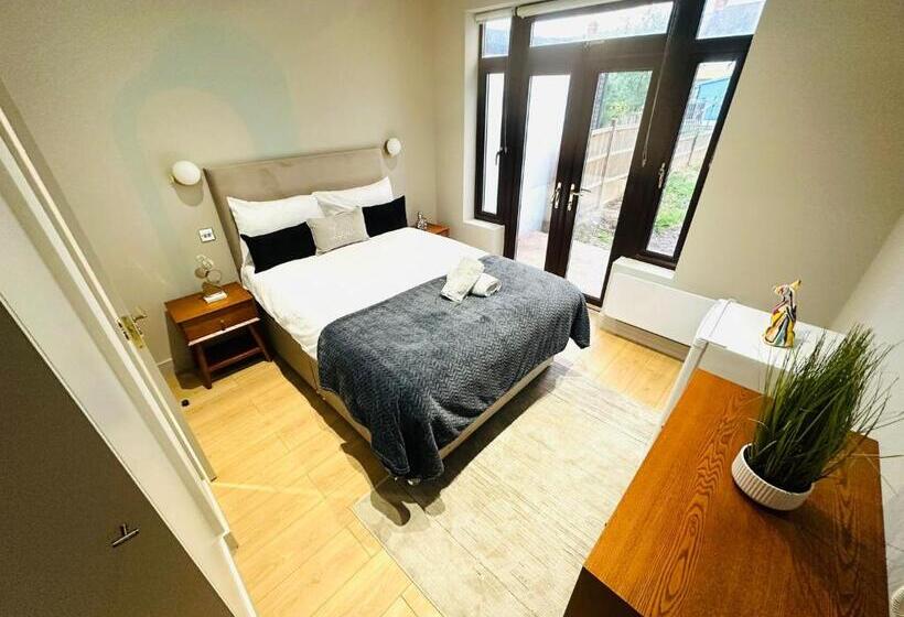 膳宿费 Lovely En Suite, Top Location In London