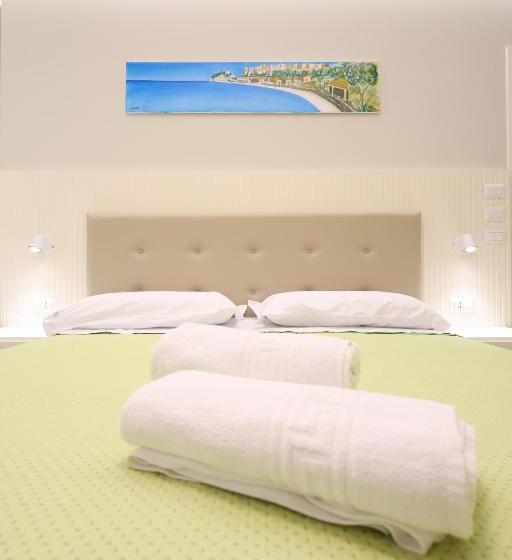 膳宿费 Nazzarì B&b Tropea