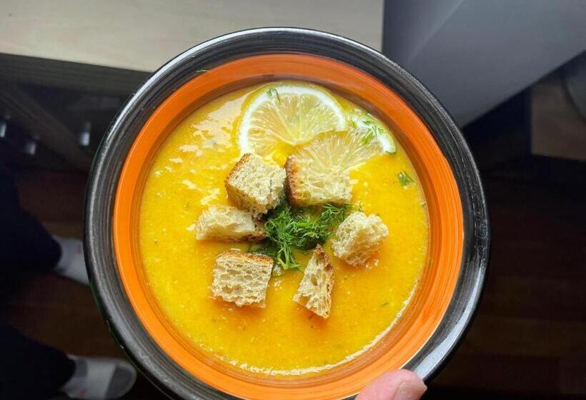 پانسیون Nomad  Guest House