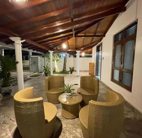 Pensionat Pathum Uyana Leisure