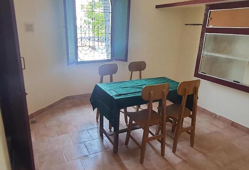 Пансион Paul S Cottage