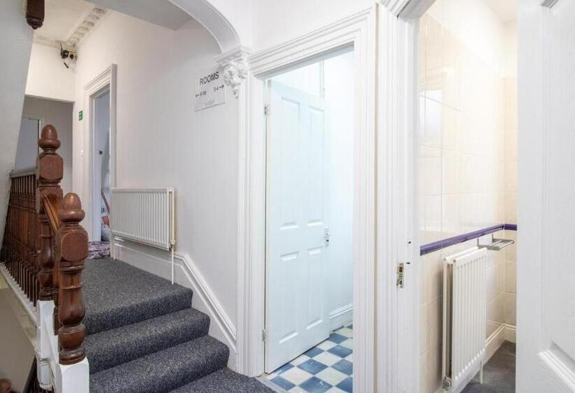 פנסיון Pebbles Guest House Room 19