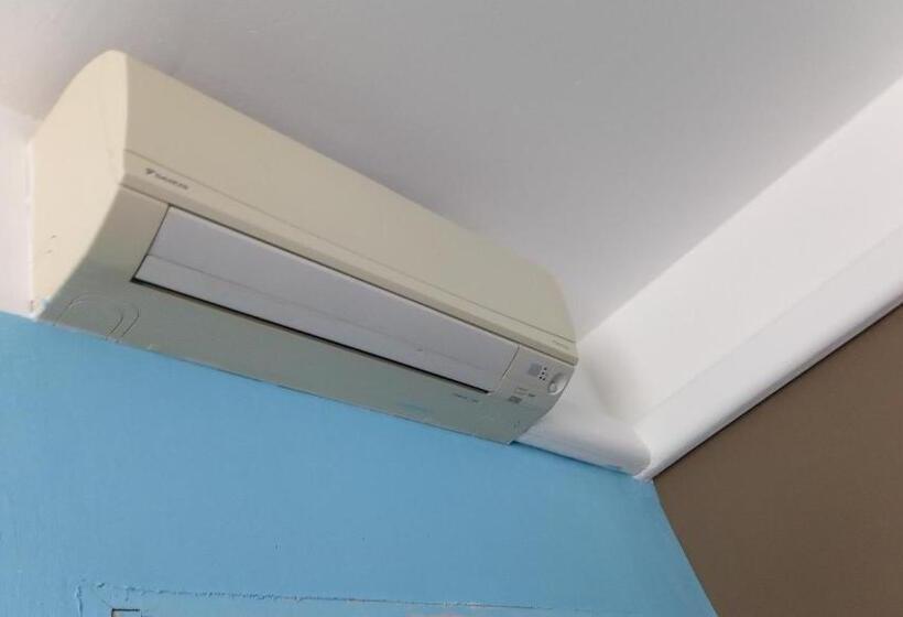 پانسیون Rivamare