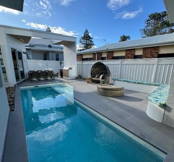 פנסיון Rom Baros Tiny Beach House