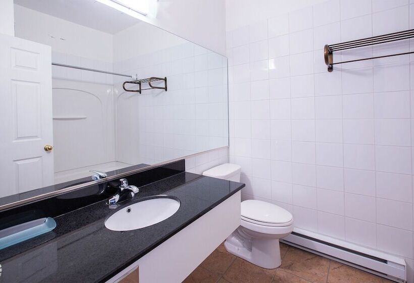 پانسیون Room In Studio   Varenne Hotel Private Double Room 5   A16