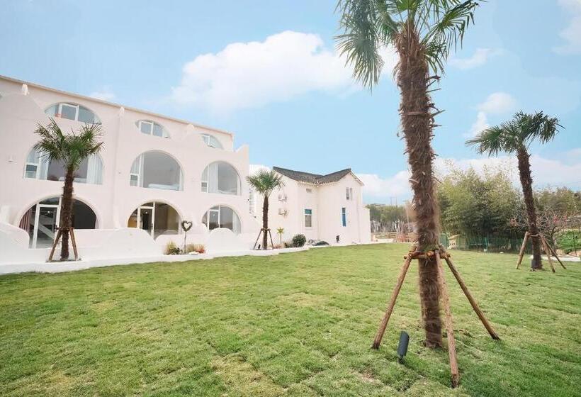 استراحتگاه 上海迪诺星辰度假民宿