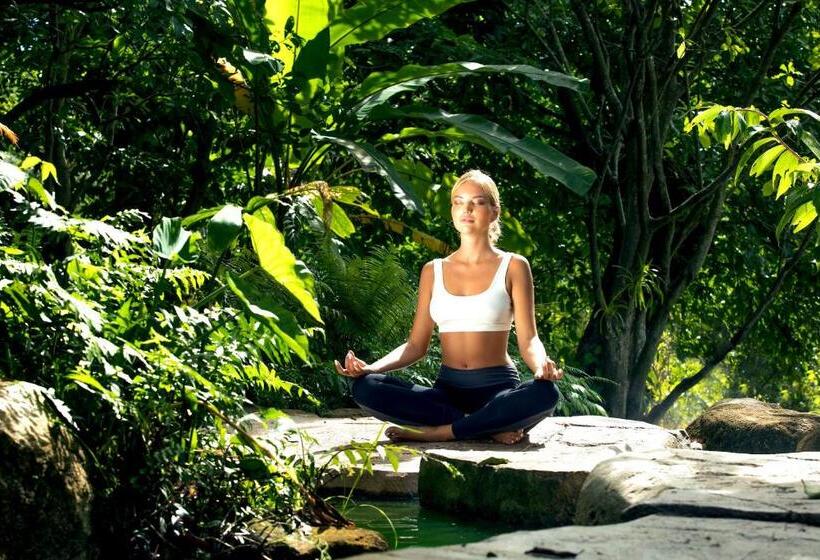 אתר נופש Green Point Villa