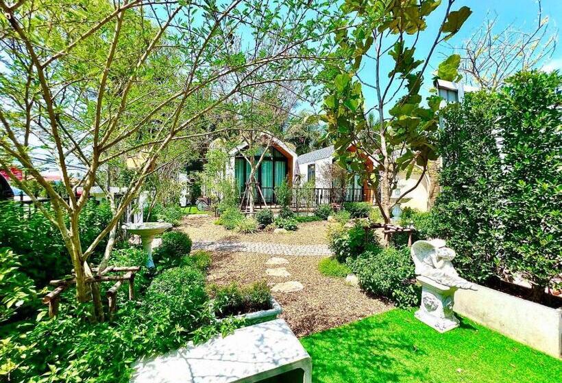 리조트 Plern Ura Poolvilla Cafe เพลินอุรา พูลวิลล่า คาเฟ่