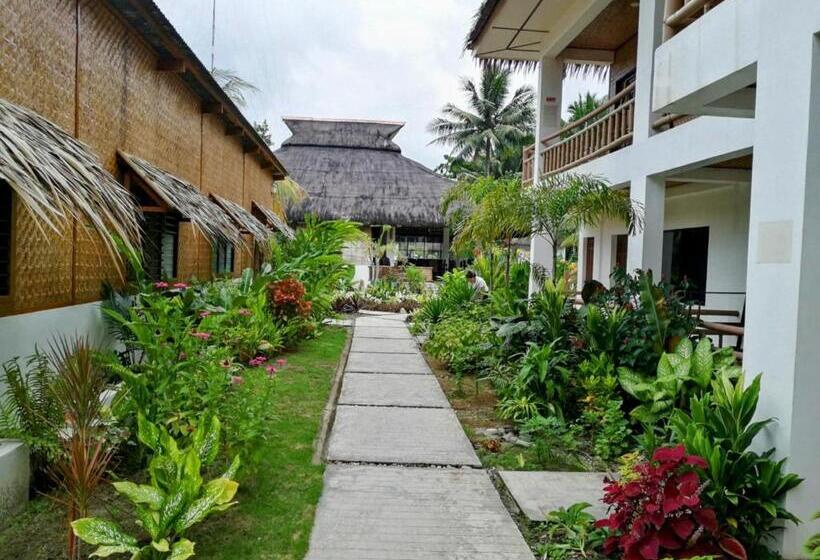 Sevens Hideaway Beach Resort