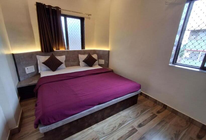 Suyog Hotel & Cottage Matheran