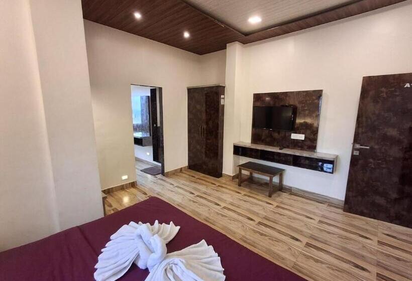 Suyog Hotel & Cottage Matheran