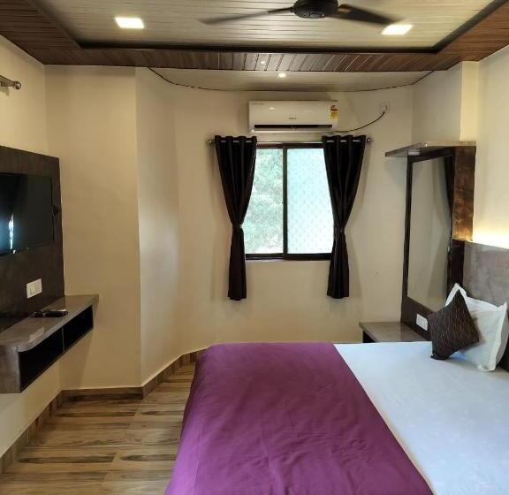 Suyog Hotel & Cottage Matheran